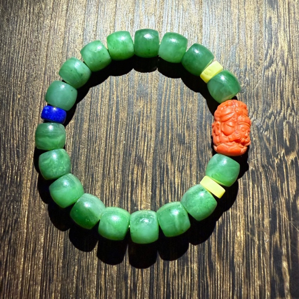 原创手作 一图一物天然和田碧玉粉青直切款手串