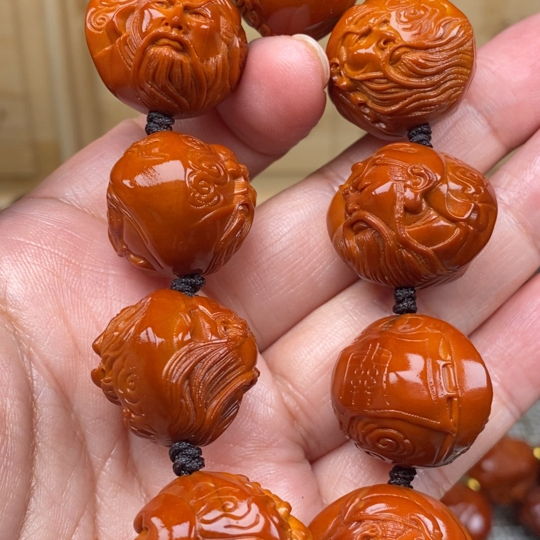 溜***哒吊坠橄榄核关公25