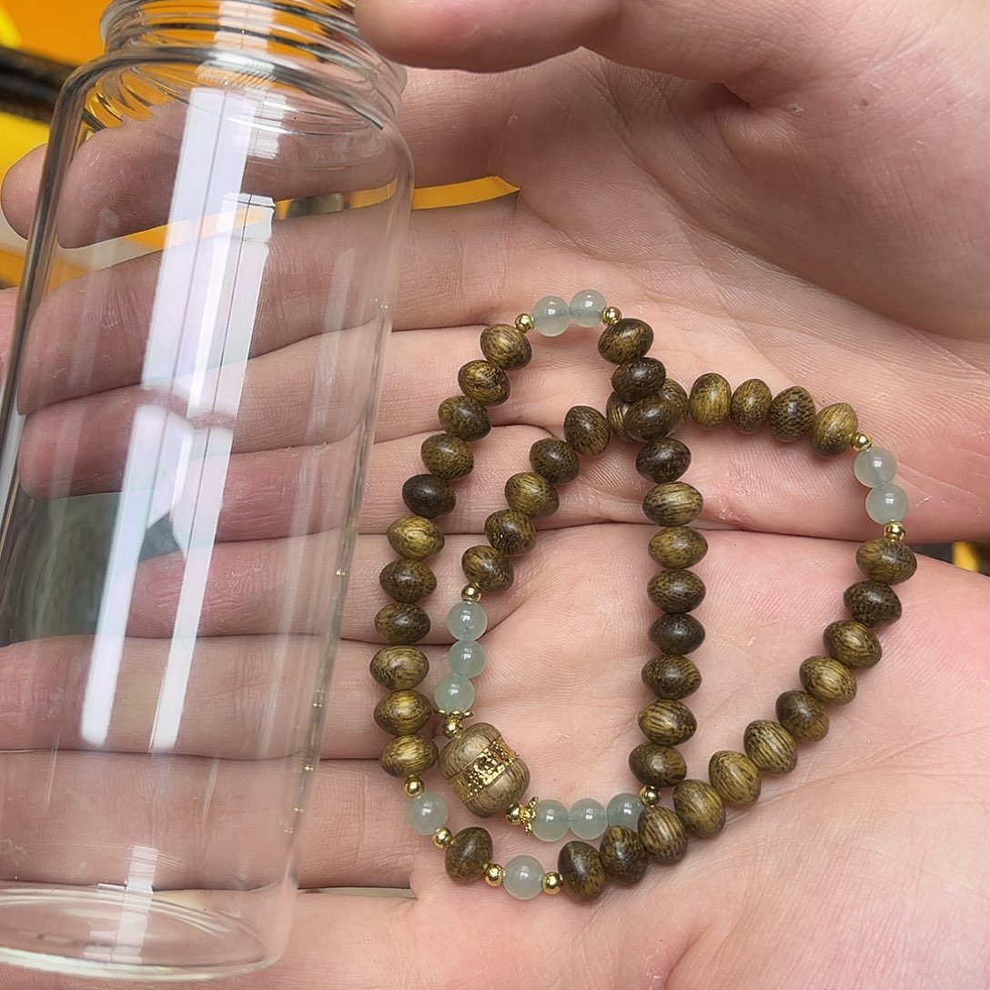 大叶紫檀（黑酸枝木类）