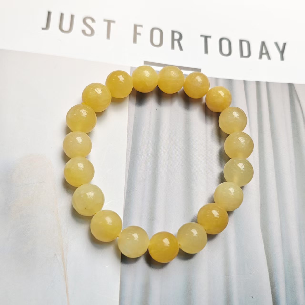 【翡翡】黄龙玉素圈手链10+(多样发其一) AX157