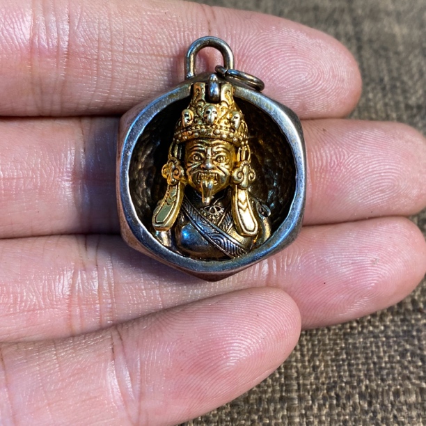 藏传天铁扎基拉姆挂牌挂件