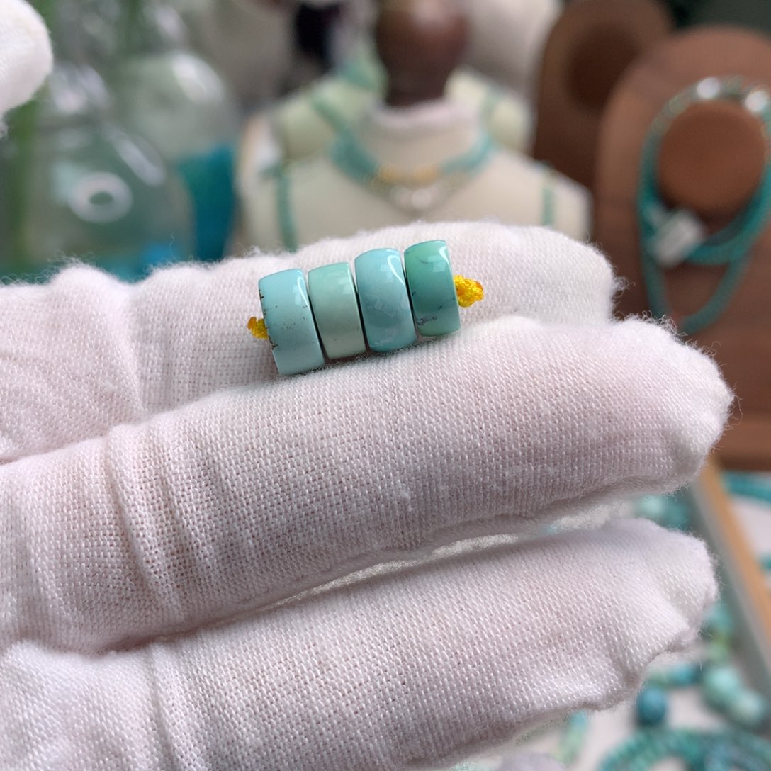 绿松石未镶嵌饰品