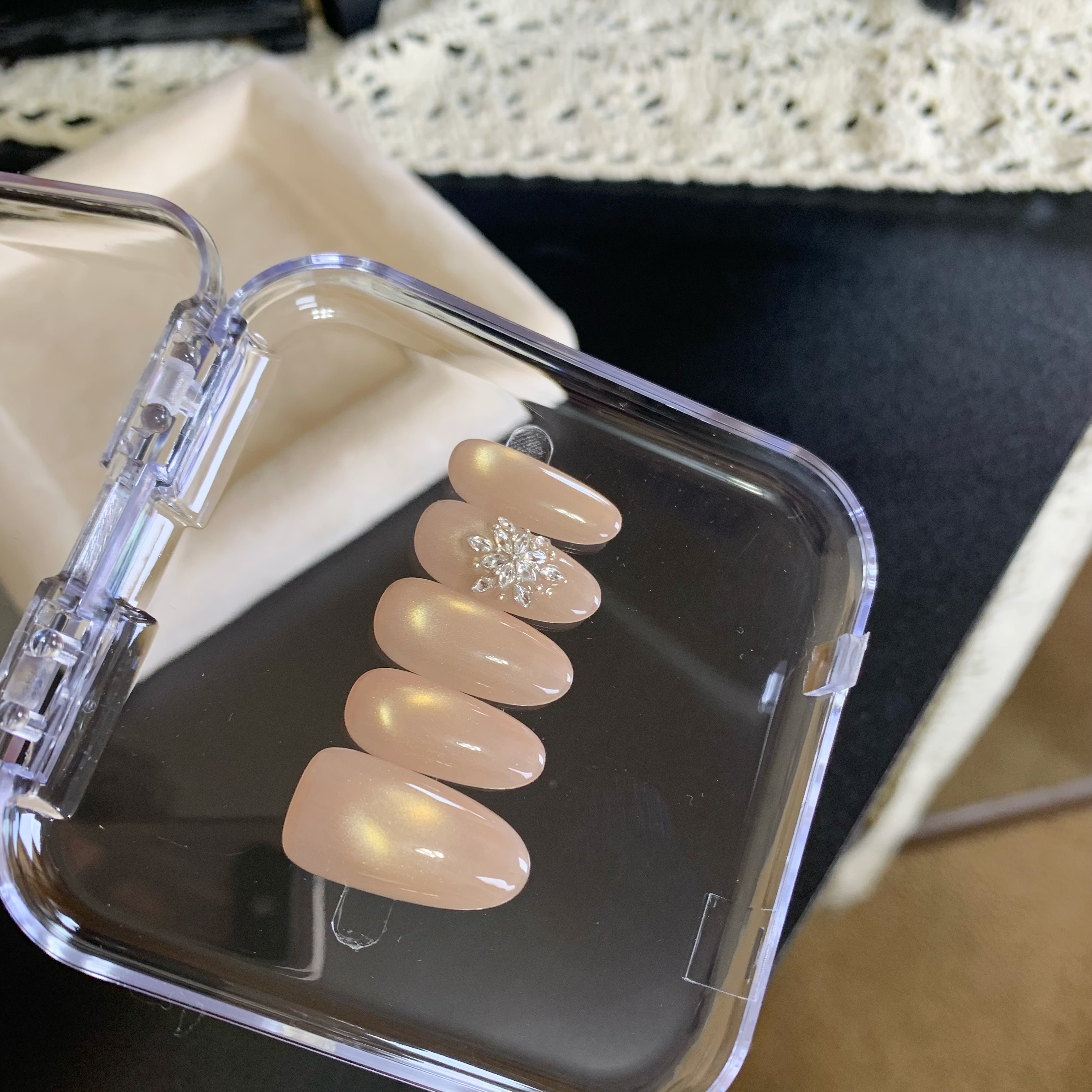 预售 闪闪雪花  香槟猫眼锆石纯手工穿戴甲美甲日常显白甲片