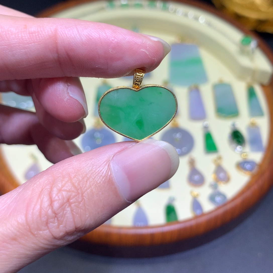 翡翠吊坠(不含链)未镶嵌