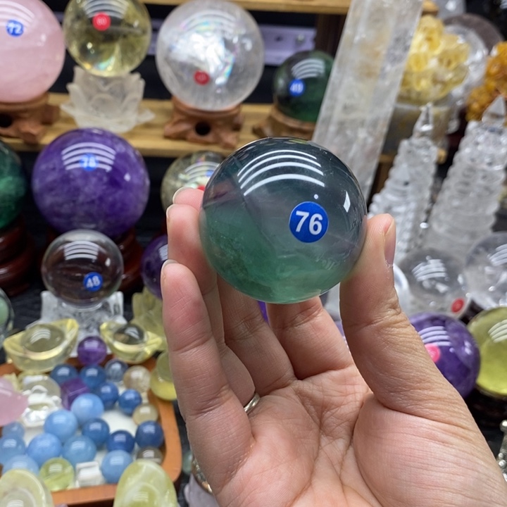 流***光石材天然萤石球摆件