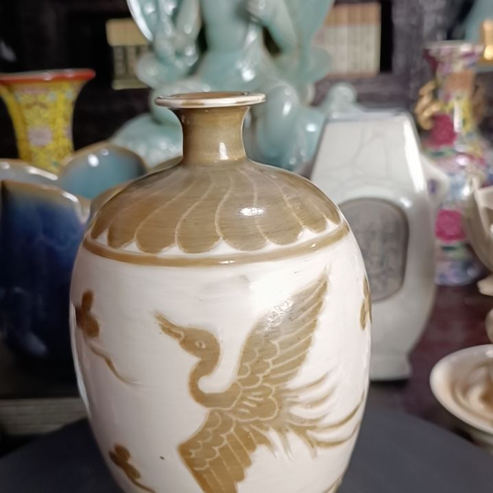 器型精美，线条流畅