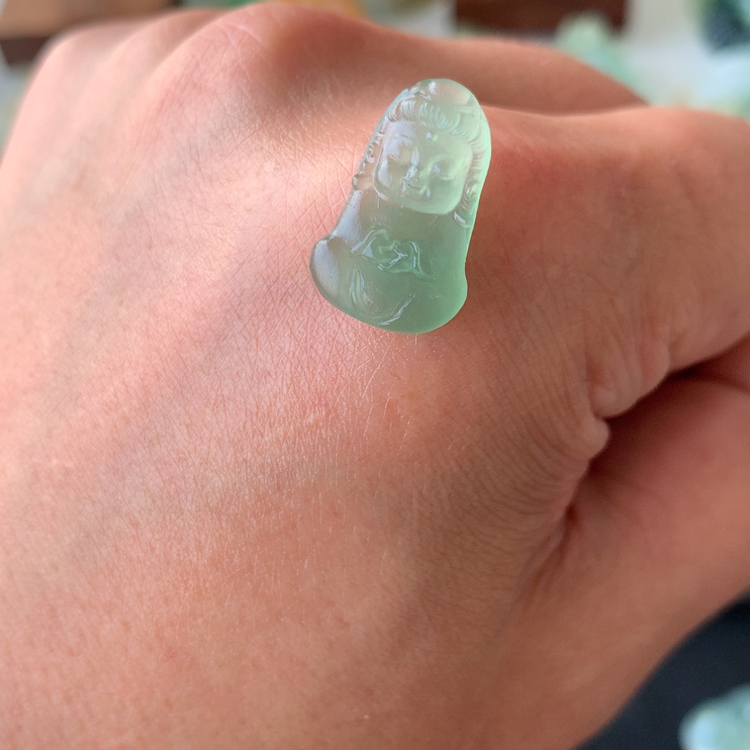 古***咪定制翡翠未镶嵌翡翠