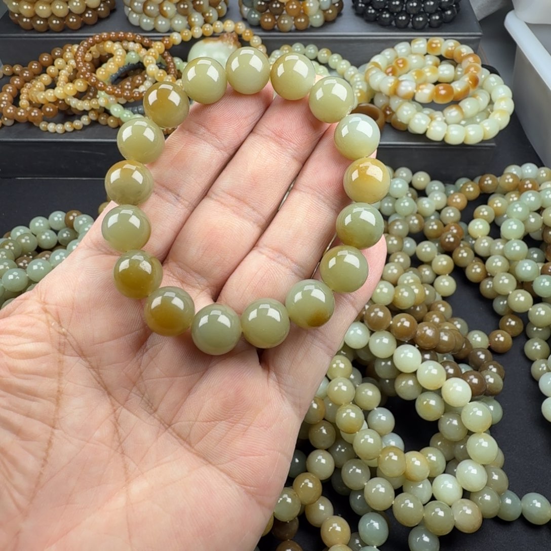 和田玉未镶嵌手链