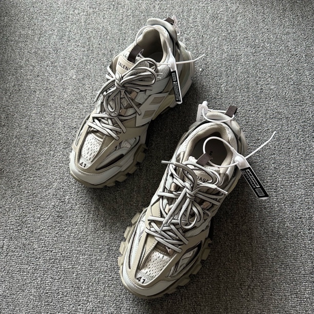 99新 Balenciaga/巴黎世家 41码 track男士老爹鞋 新款灰