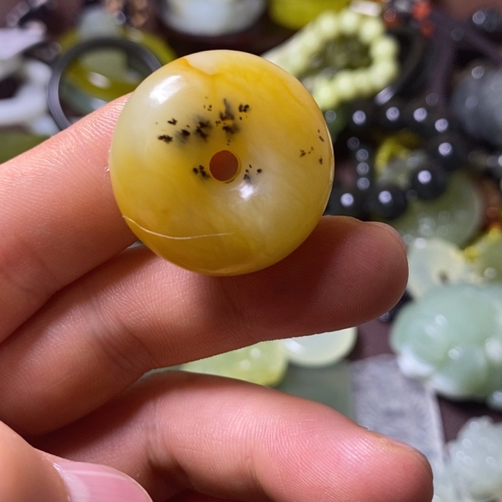岫玉岫玉颈饰未镶嵌