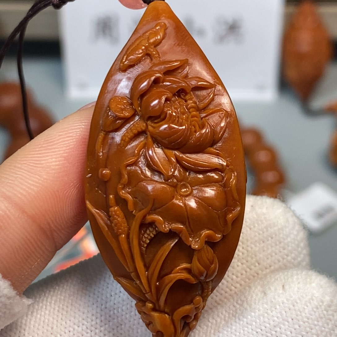 手串/手链橄榄核荷花