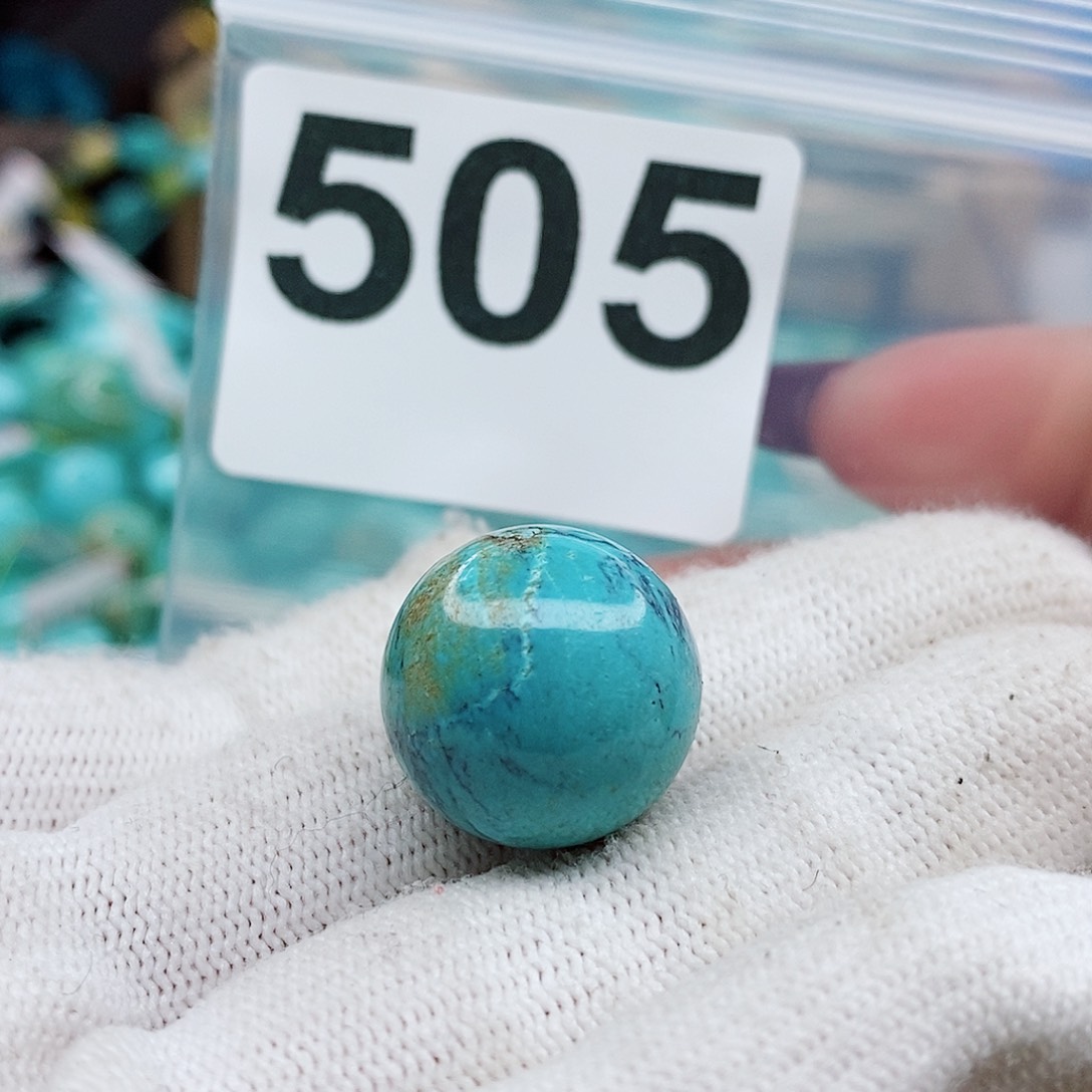 绿松石颈饰未镶嵌