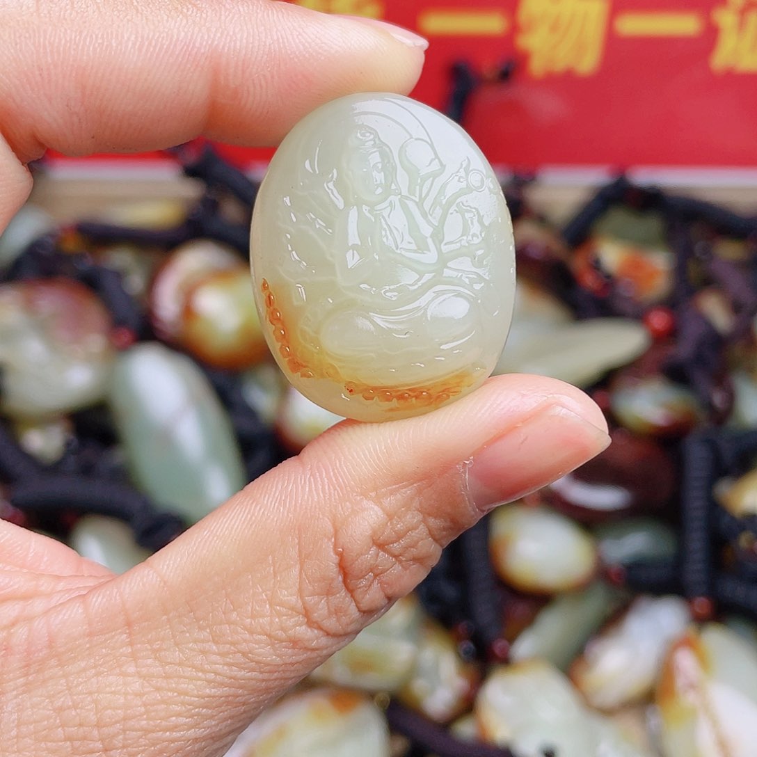 和田玉颈饰未镶嵌