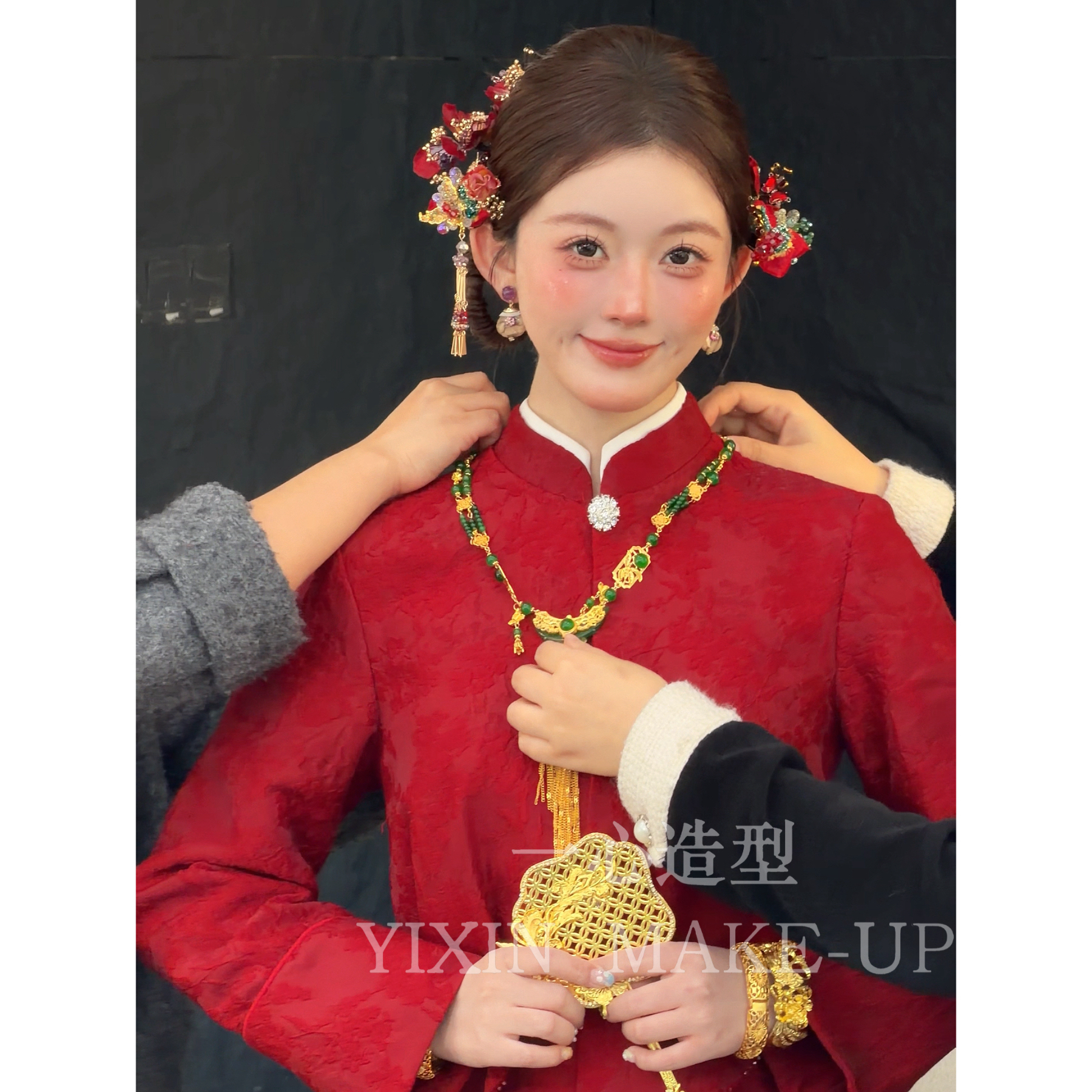 T7142温婉简约金绿软链玉石龙凤褂新娘中式古风头饰