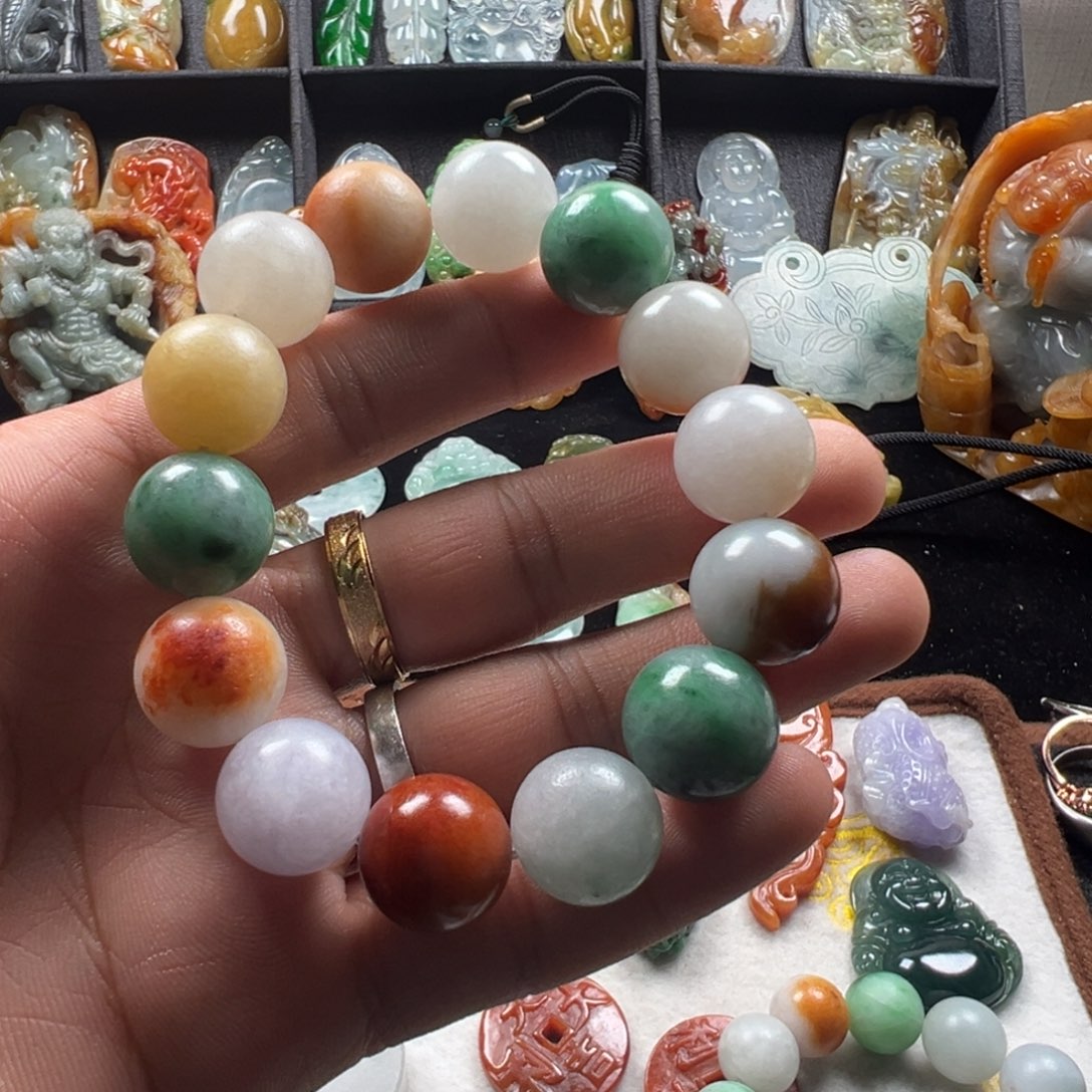 翡翠戒指未镶嵌?****?翡翠