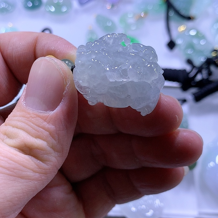 翡翠颈饰未镶嵌天然翡翠A货吊坠