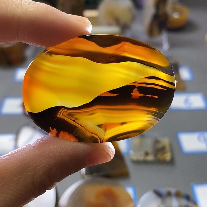 玛瑙/玉髓未镶嵌珠宝半成品105