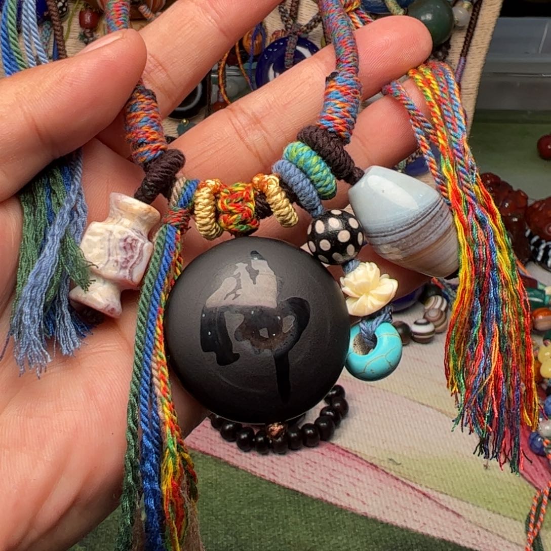 玛瑙/玉髓颈饰未镶嵌