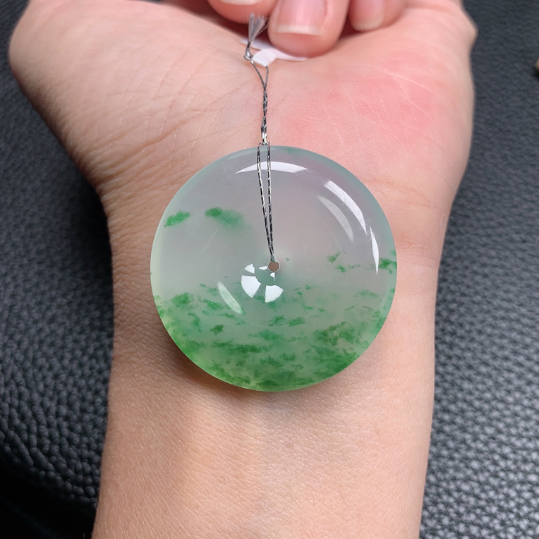 1-天然缅甸a货翡翠冰胶意境飘绿花精致平安扣吊坠 33.8x5.8mm