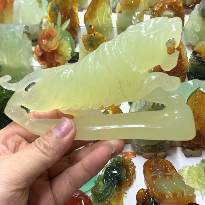 蛇纹石玉珠宝半成品未镶嵌