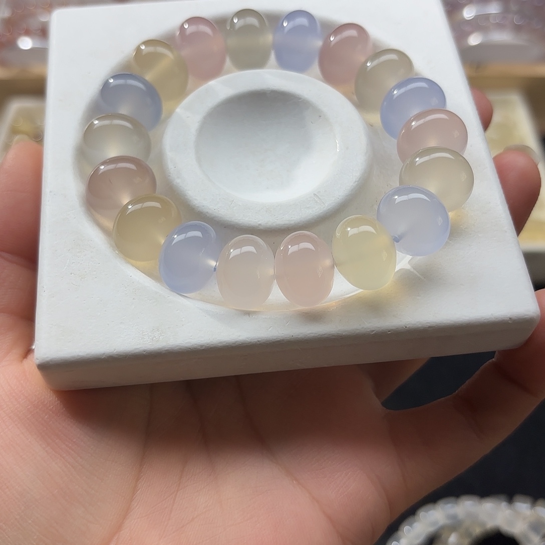 甜***圈玛瑙/玉髓未镶嵌手链