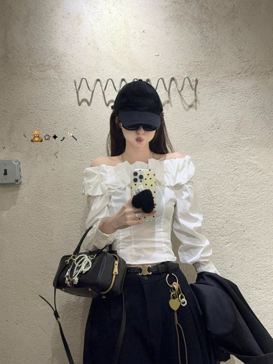 【一见钟情】 白色花苞领一字肩衬衫上衣女春秋季长袖衬衣