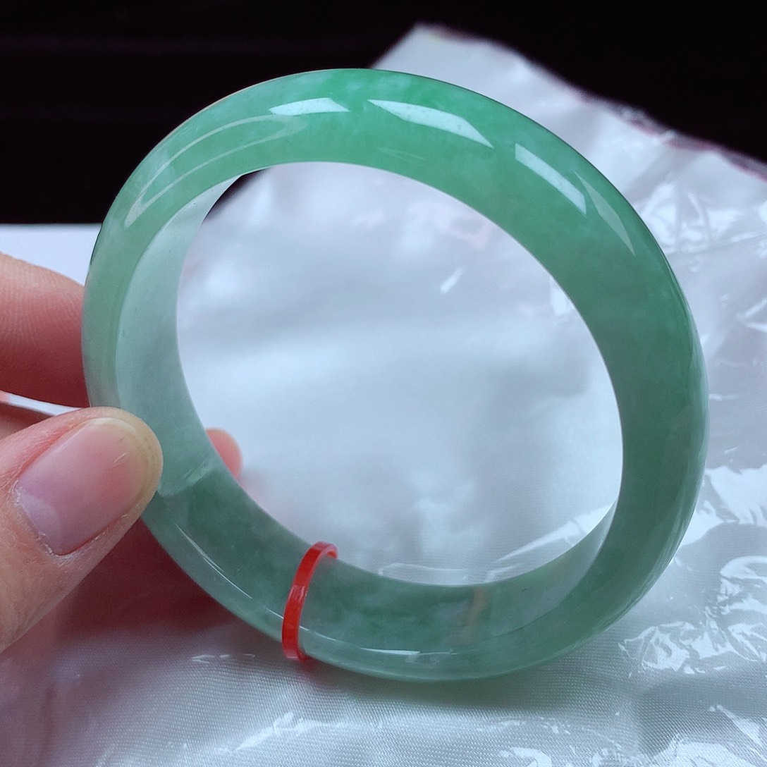 翡翠手镯未镶嵌59-60圈