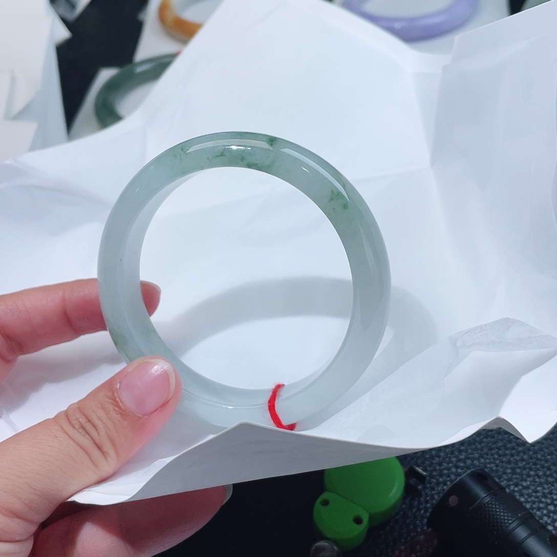 翡翠未镶嵌手镯56.9