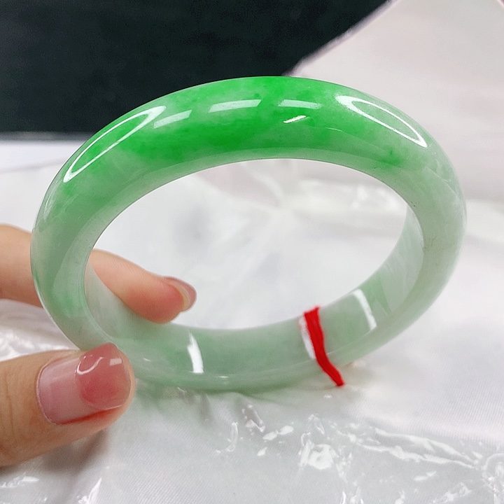 翡翠未镶嵌手镯圈55.5，78016