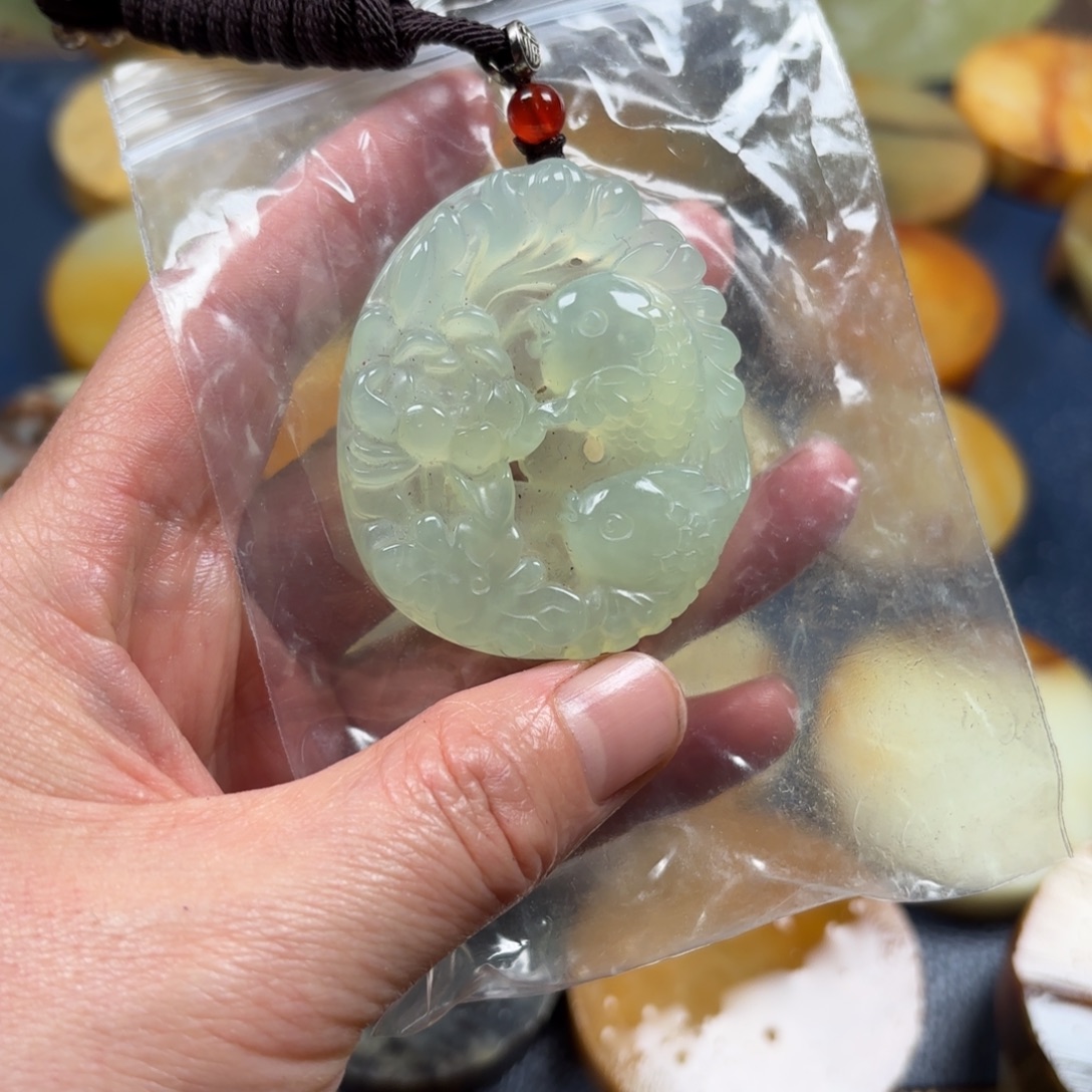 K***o蛇纹石玉未镶嵌珠宝半成品