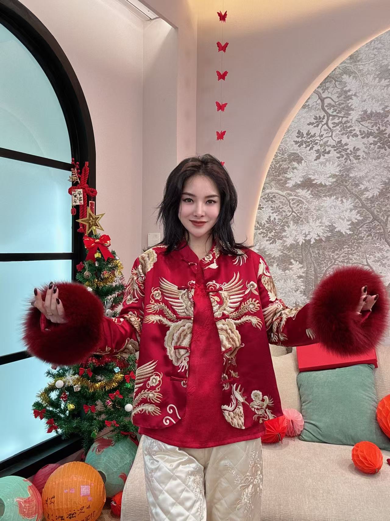 【元素家】冬款新中式国风重工刺绣狐狸毛袖加棉对襟上衣 19329