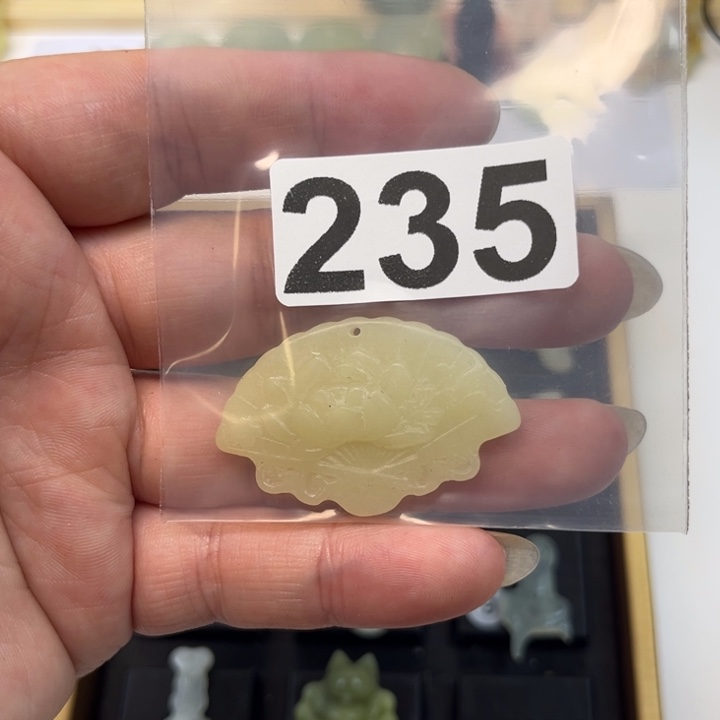 蛇纹石玉未镶嵌珠宝半成品