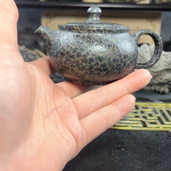 ꧁****꧂安化冰碛岩石壶