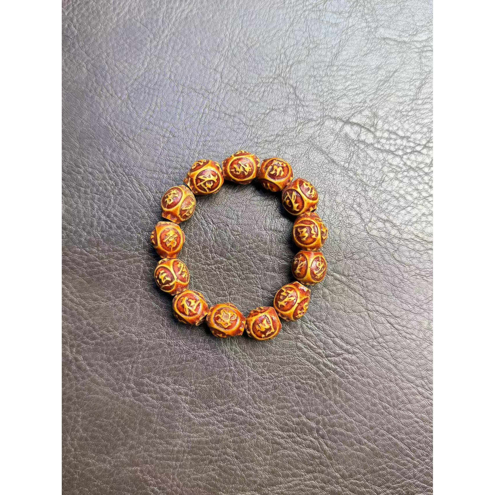 522精品手串A522 （无礼盒）