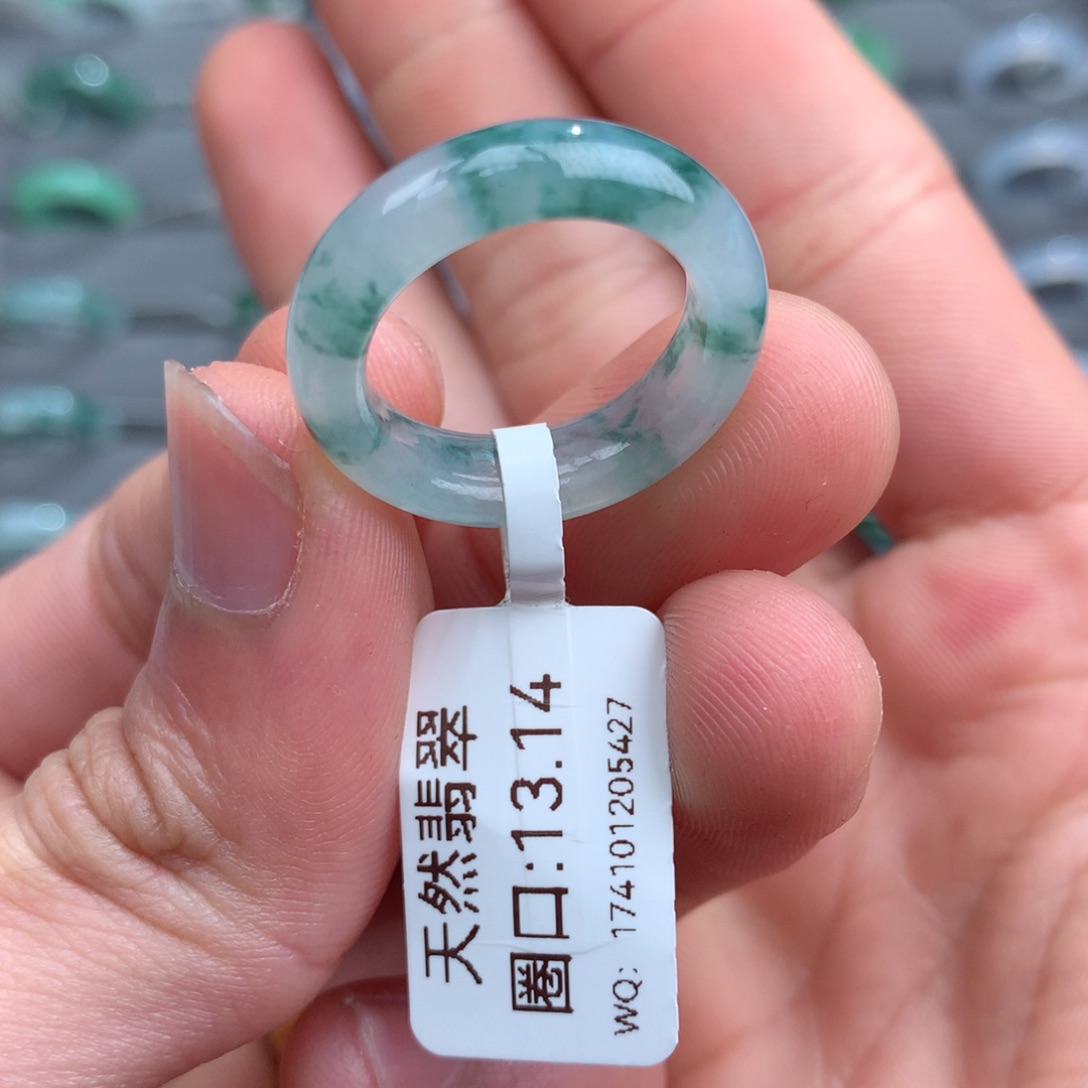 翡翠戒指未镶嵌天然
