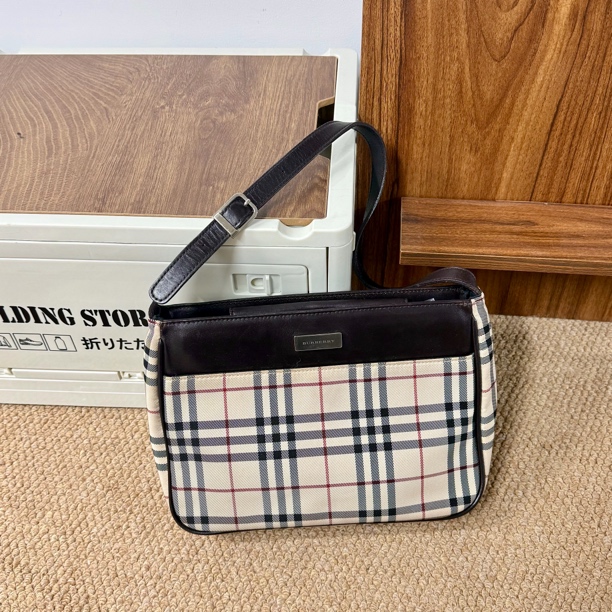 95新 BURBERRY/博柏利 CC/博柏利 单肩包