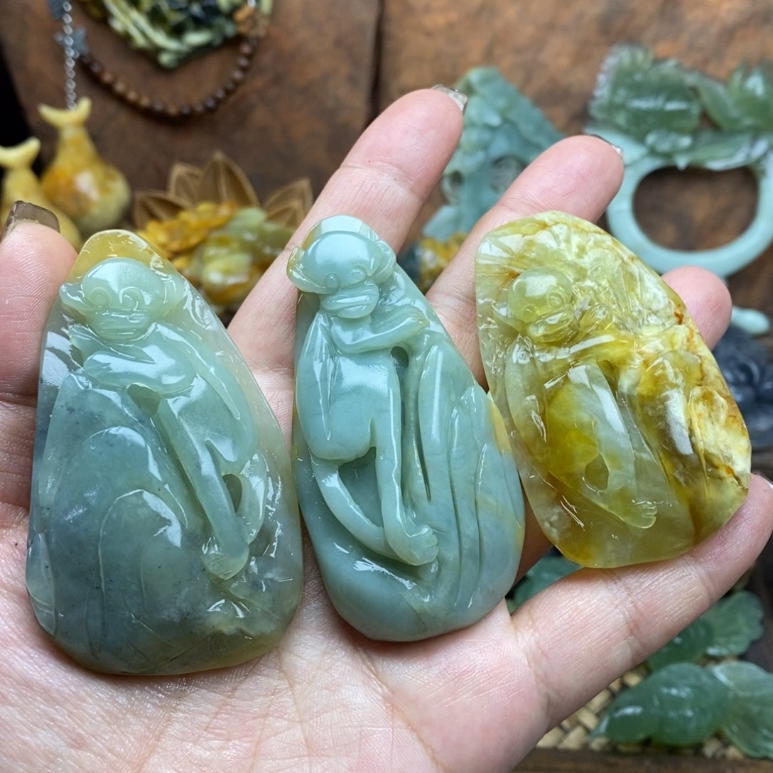 蛇纹石玉未镶嵌吊坠(不含链)