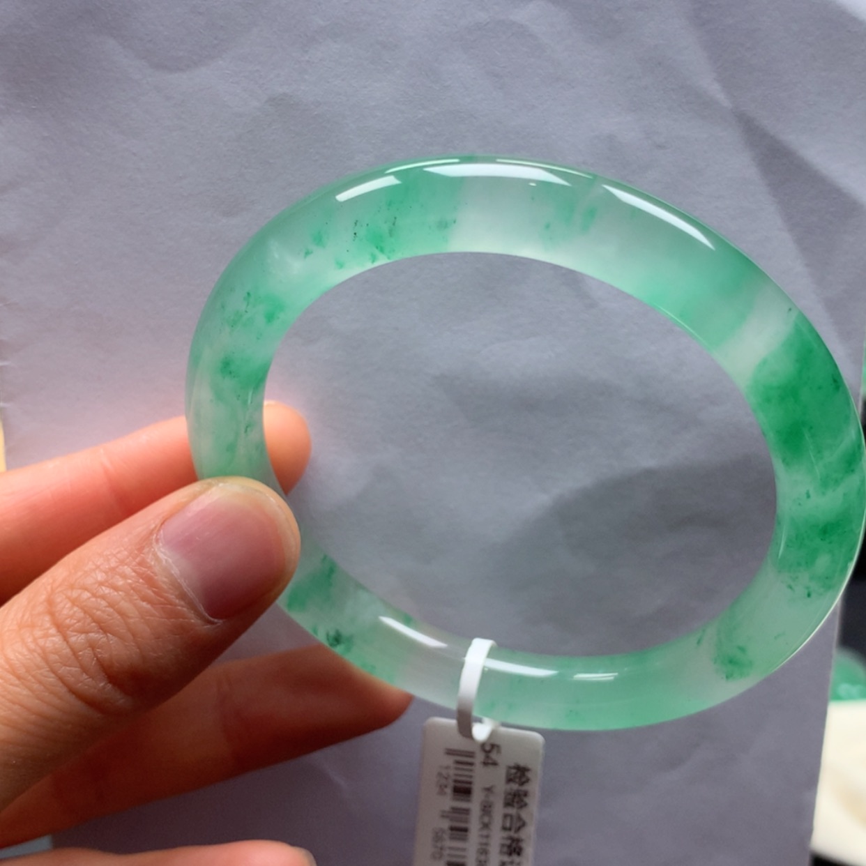 【闪购商品】未镶嵌手镯石英质玉