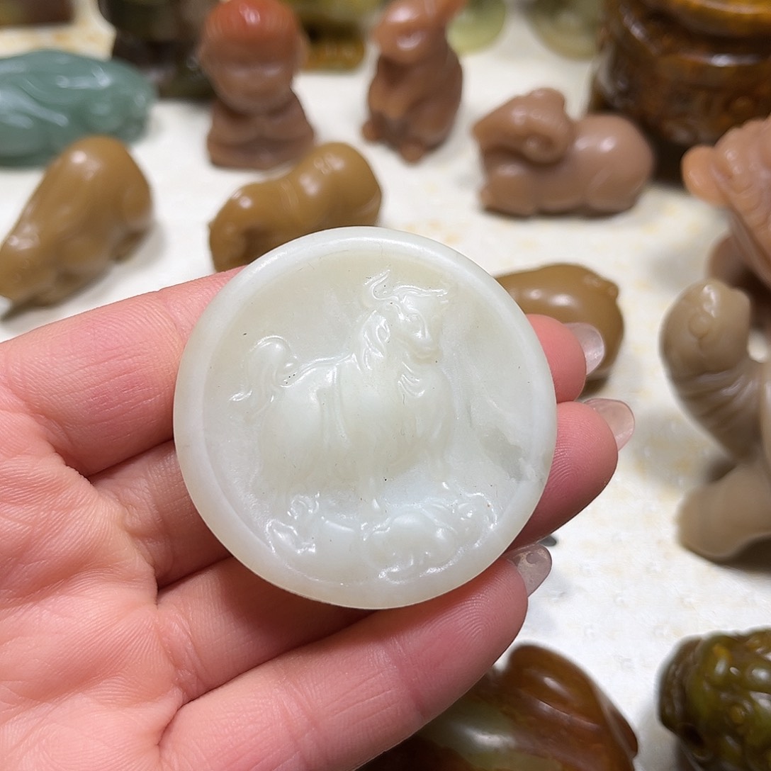 白玉菩提吊坠白玉菩提吊坠