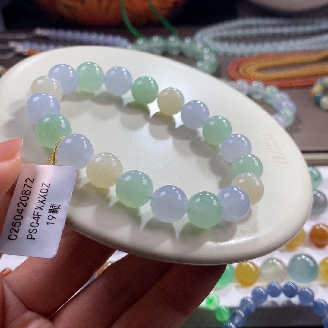 翡翠未镶嵌手链胶润细腻三彩多宝卡10