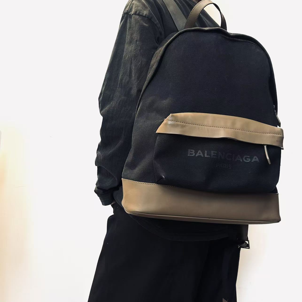 95新 Balenciaga/巴黎世家 巴黎世家双肩包 2506260547