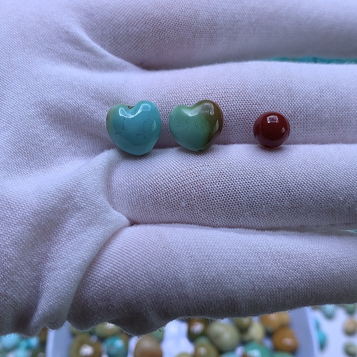 星***雨南红玛瑙未镶嵌珠宝奇石