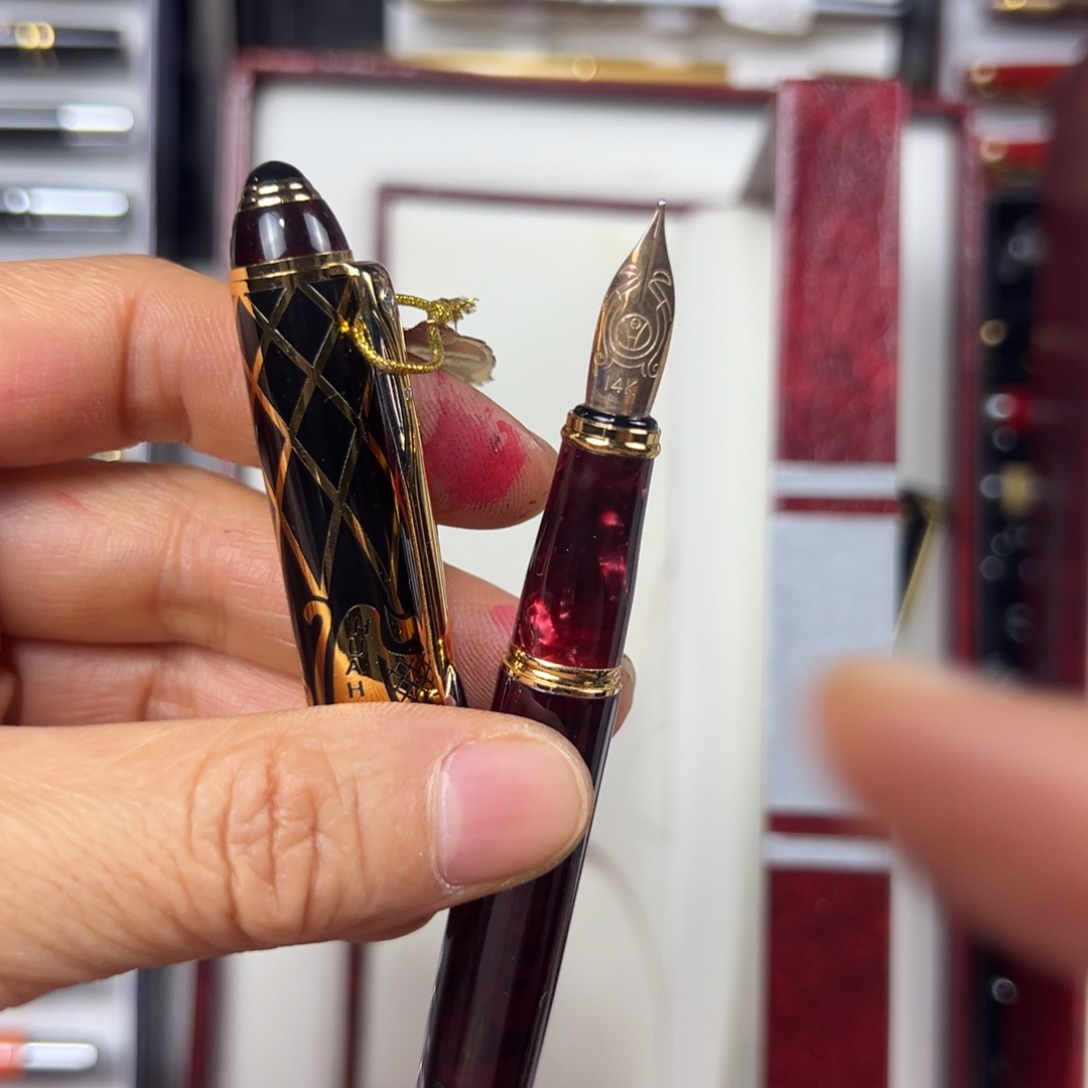 便携式华宏188金笔14k双层礼品盒带说明书收藏证书