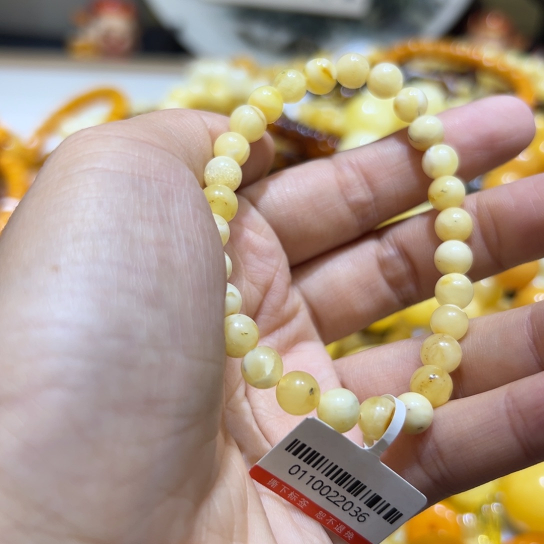 琥珀珠宝奇石未镶嵌