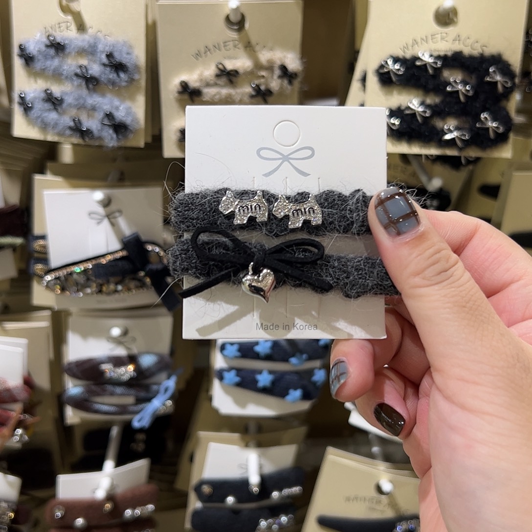 布艺非金属灰色狗狗AB压夹