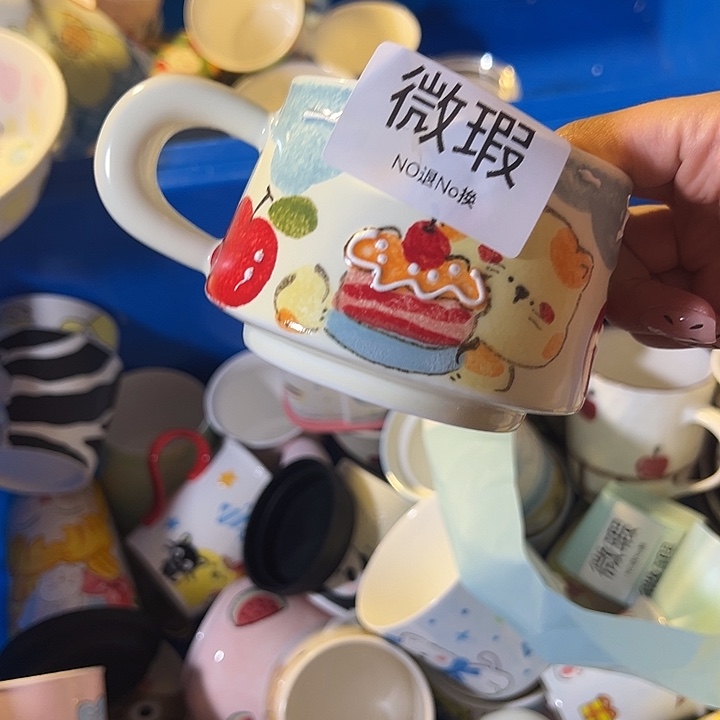 摆件不退不换卡通手绘高温釉下彩