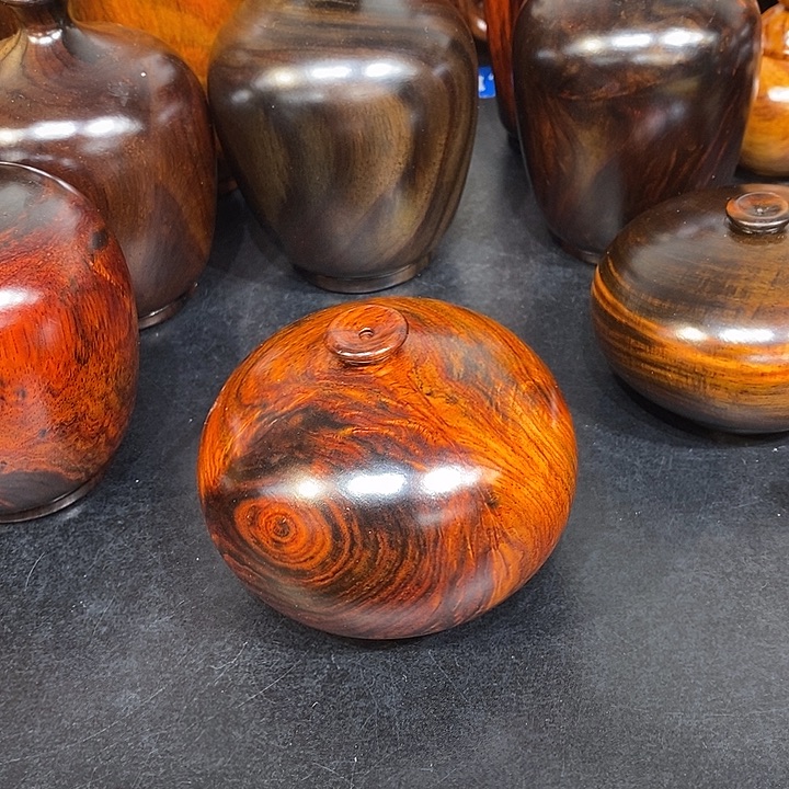 松***7酸枝花瓶一个漂亮