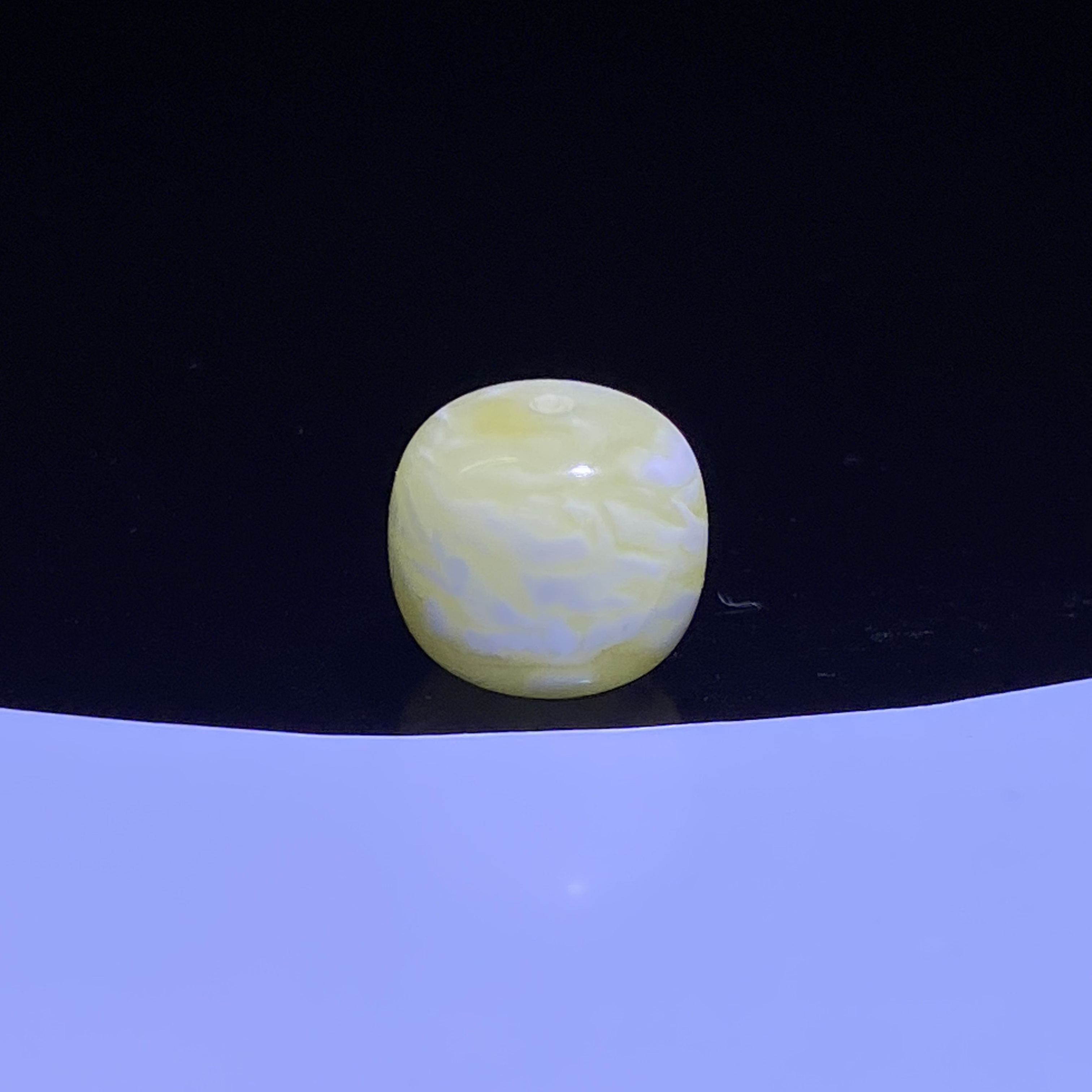 琥珀蜜蜡瓷白妖花千层雪虎皮纹老型单珠11.2mm