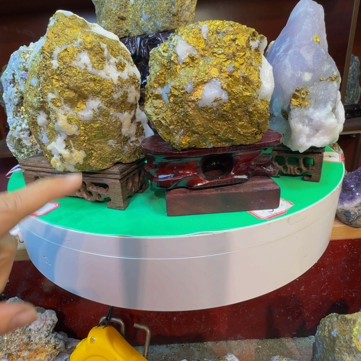 纸***年金属起来啦咯哦哦哦哦