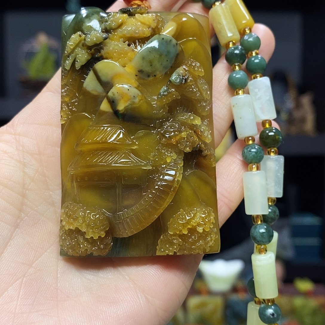 未镶嵌岫玉挂件吊坠